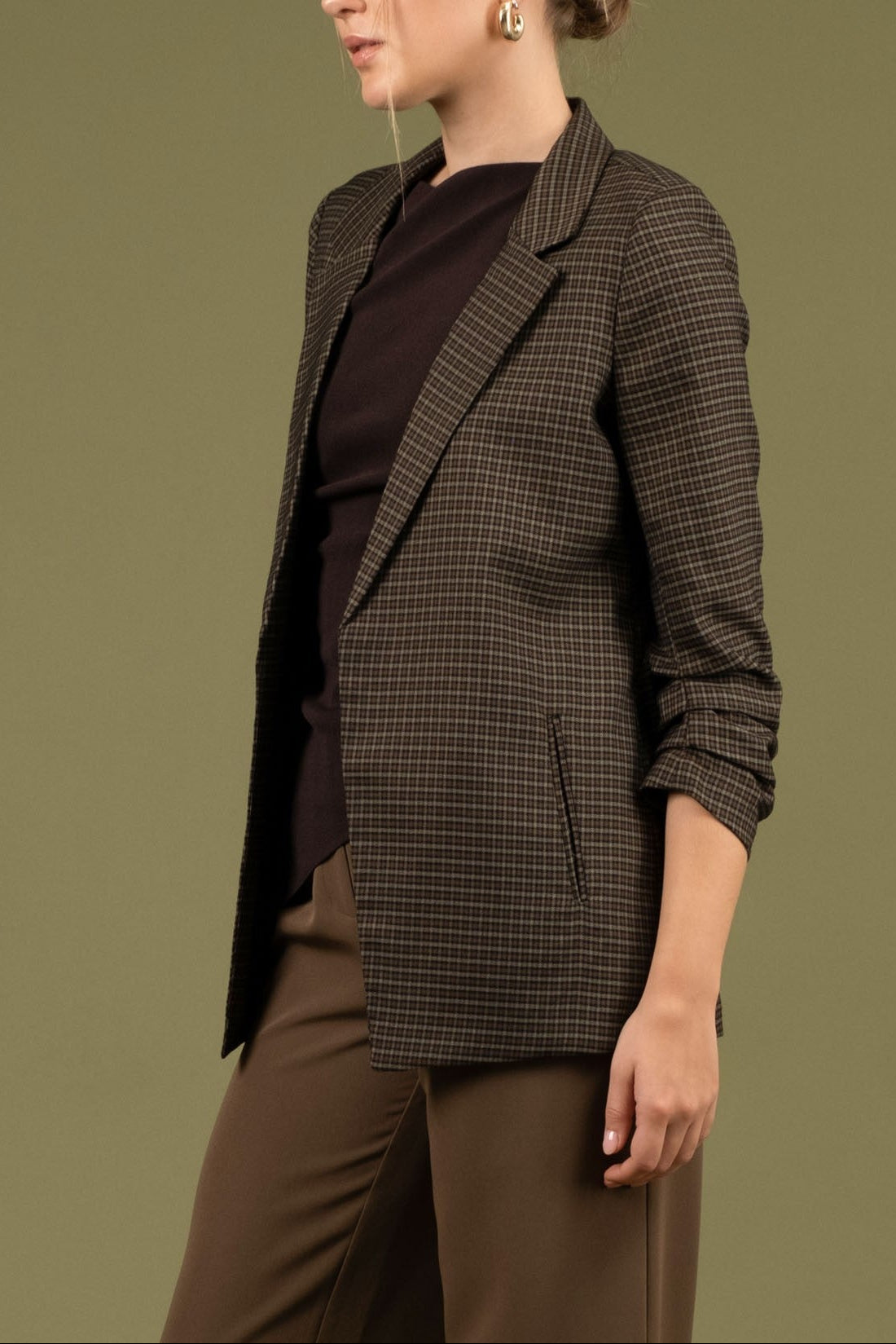 Tori Plaid 3/4 Ruched Sleeve Blazer