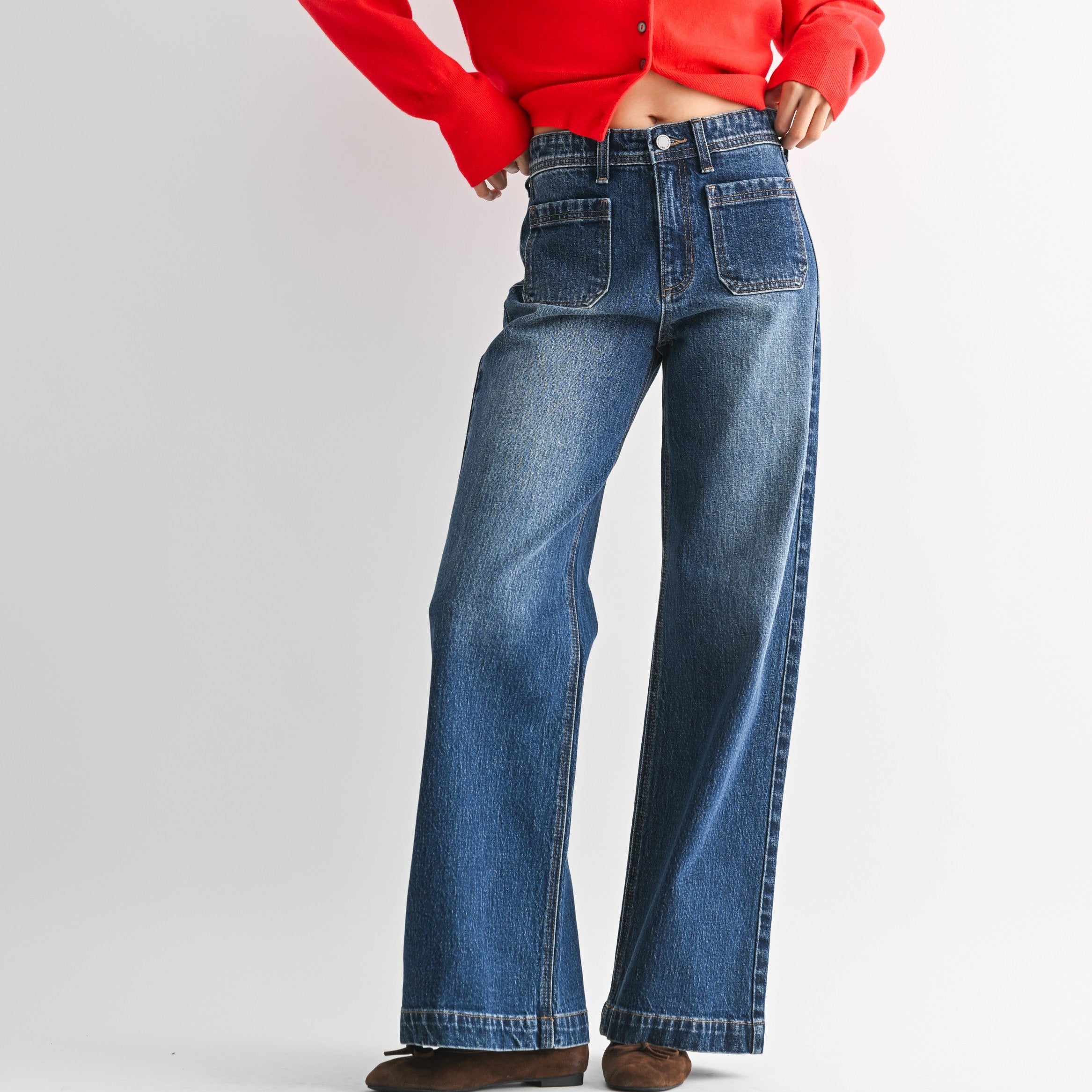 Magee Micro Patch Pocket Wide Leg Jeans