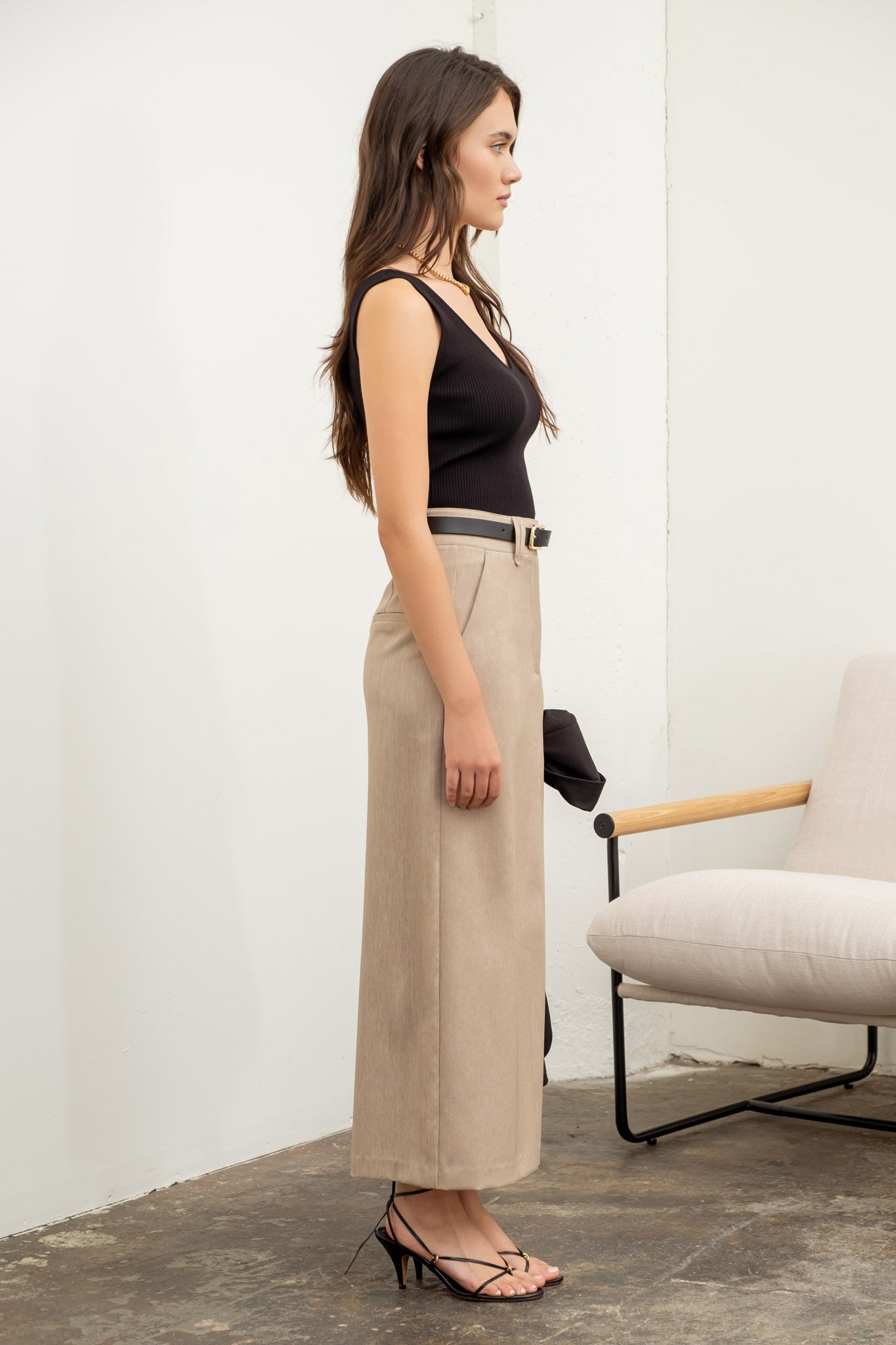 Raelynn V Neck Sleeveless Ribbed Tank Top