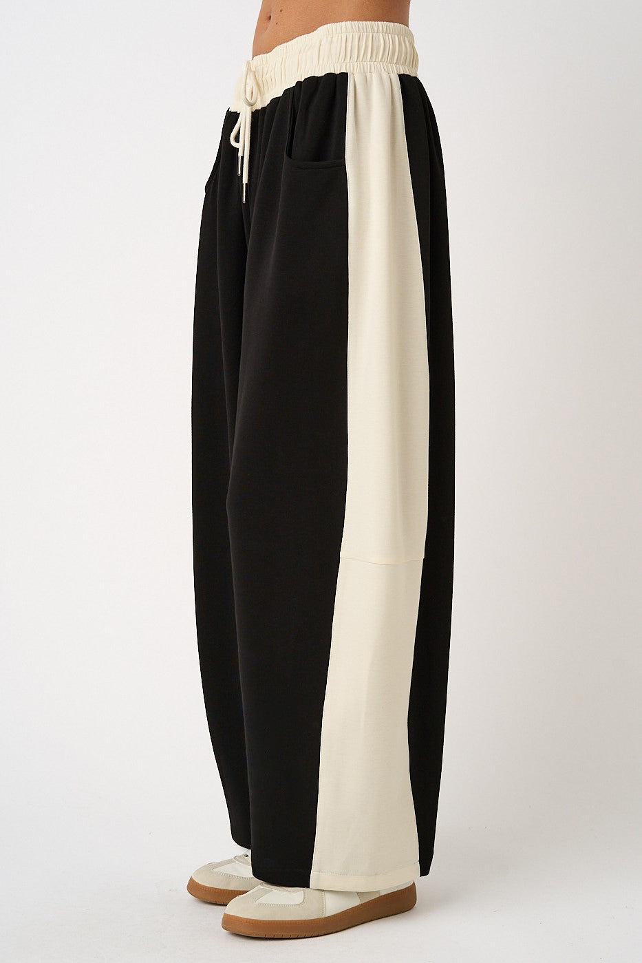 Lisa Cloud Knit Barrel Leg Lounge Pant
