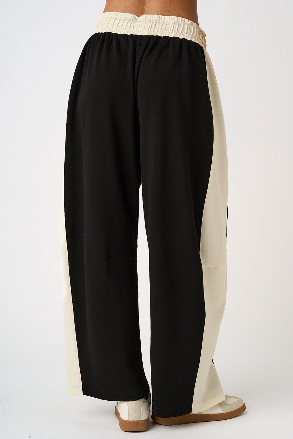 Lisa Cloud Knit Barrel Leg Lounge Pant
