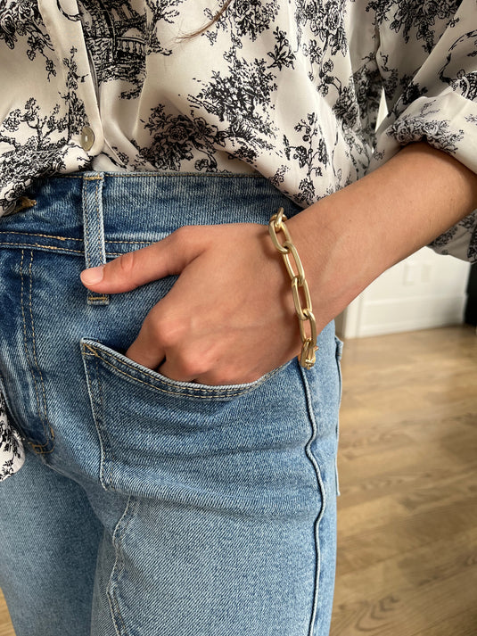 Nora Large Chain Gold Bracelet