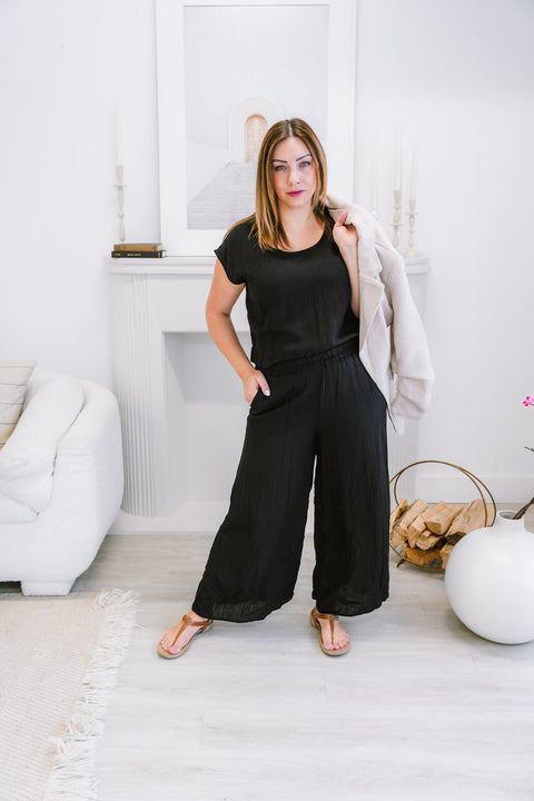 Raven Woven Wide-Leg Pull On Pants with Elasticized Waist
